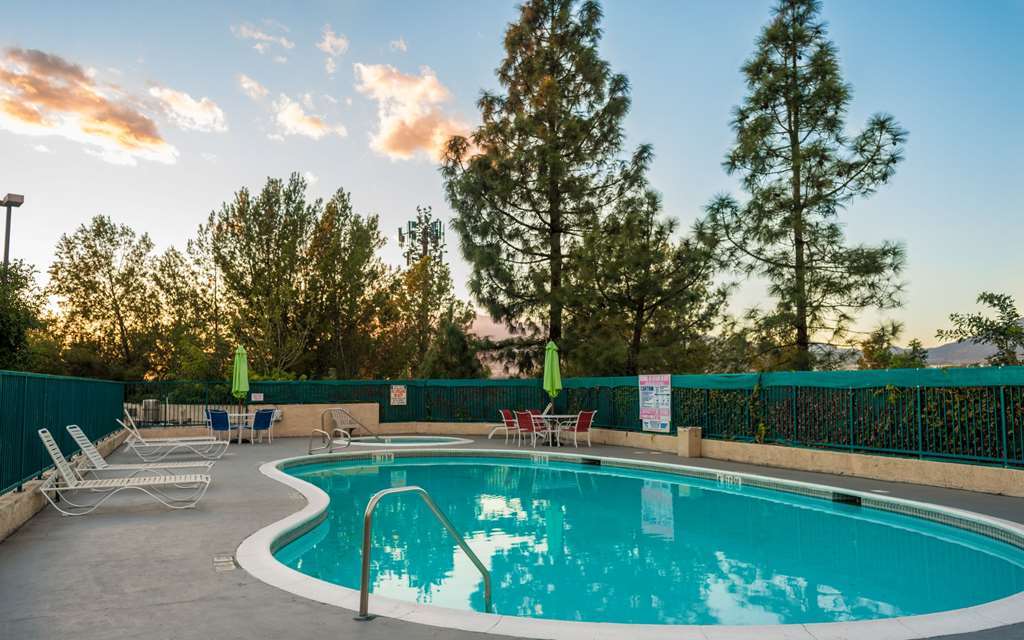 San Bernardino Inn & Suites Ανέσεις φωτογραφία