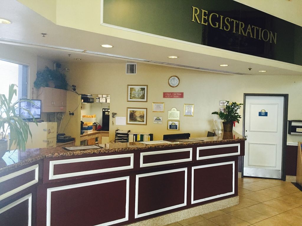 San Bernardino Inn & Suites Εσωτερικό φωτογραφία