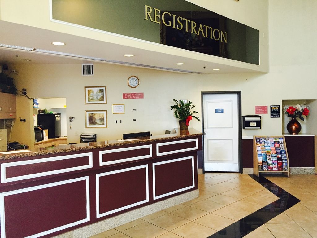 San Bernardino Inn & Suites Εσωτερικό φωτογραφία